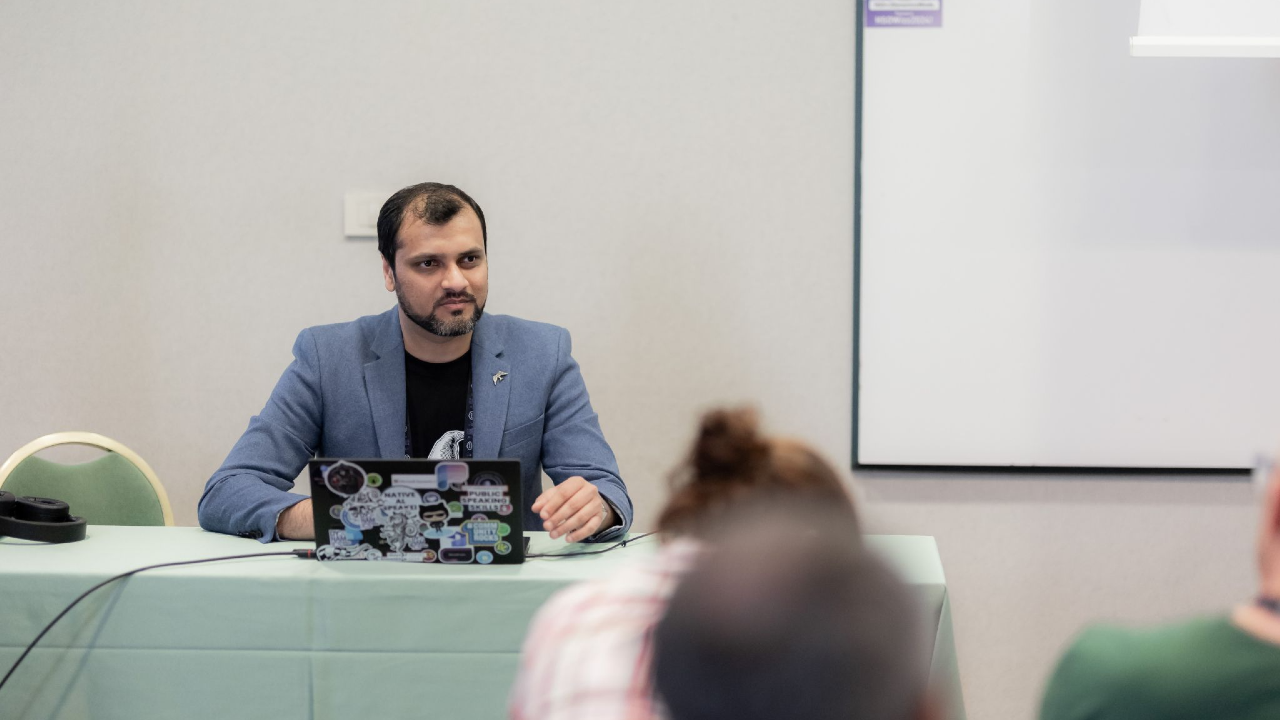 a11fe7f1-5d7a-4a26-b5f0-45d7c2d211cc